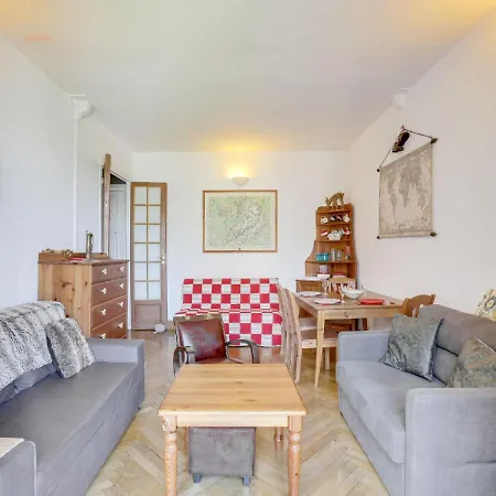 La By Interhome *